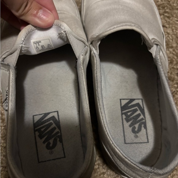 Classic White Slip-On Men Shoes - Picture 4 of 4